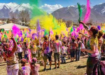 Thời gian và địa điểm tổ chức lễ hội Holi tại đất nước Ấn Độ
