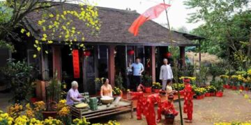 Phong tục tập quán được xây dựng và gìn giữ qua nhiều thế hệ