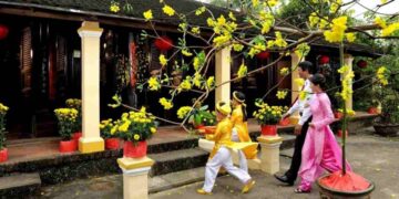 Xông đất là gì? Những cách xông đất ngày đầu năm mới