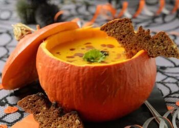 Bí đỏ là món ăn truyền thống ngày Halloween